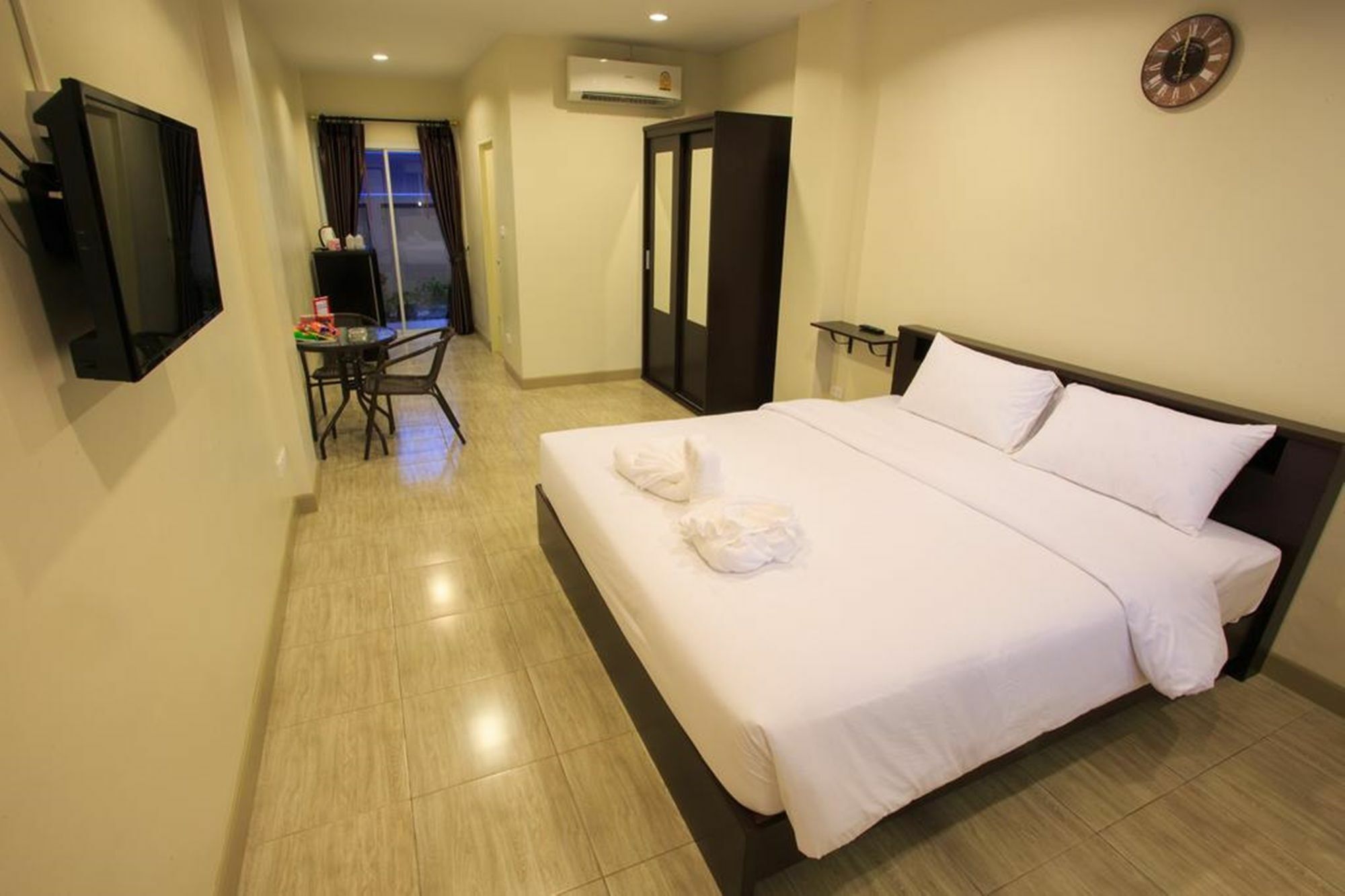 Me Dream Residence Surat Thani Extérieur photo